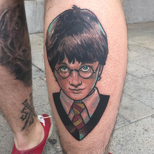 Фото татуировки юного Гарри